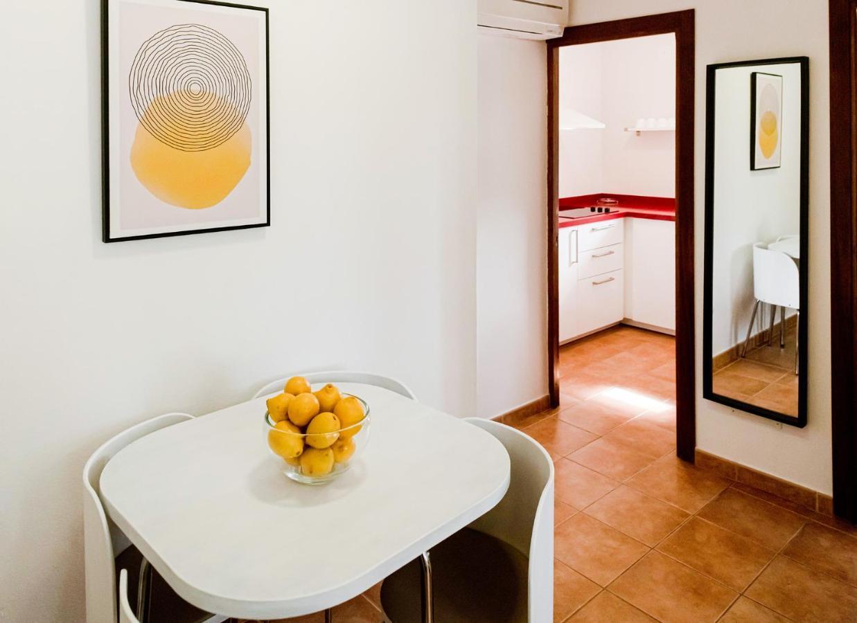 Apartamentos El Pino - Formentera Break Es Caló Buitenkant foto