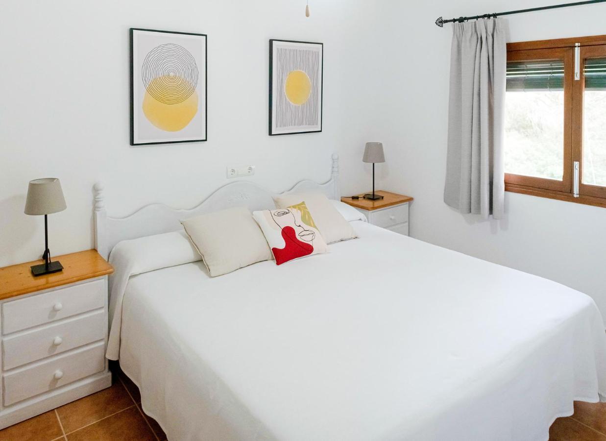 Apartamentos El Pino - Formentera Break Es Caló Buitenkant foto